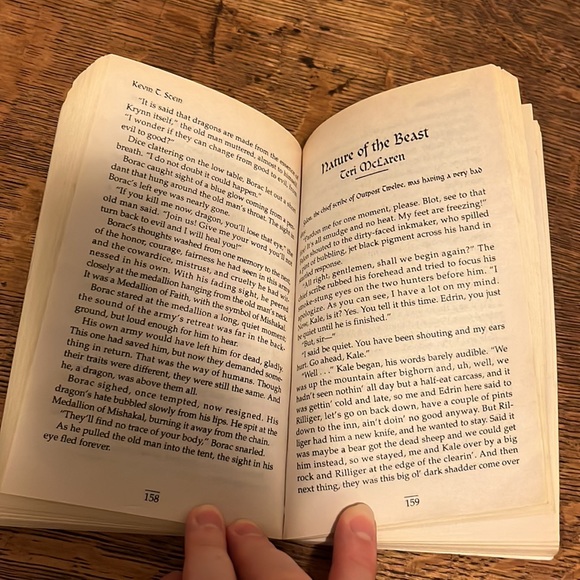 Dungeons and Dragons Dragonlance Book Dragons at War Fantasy Novel Weis Hickman - Picture 4 of 4